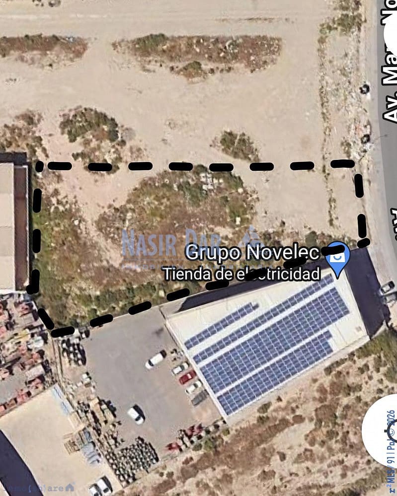 Grunde uden byggetilladelser til salg i Almeria by - € 285.000 (Ref: 9998960)