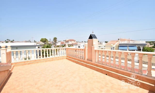 Chalet de 4 habitaciones en Ciudad Quesada, Rojales en venta con piscina garaje - 395.000 € (Ref: 10012305)