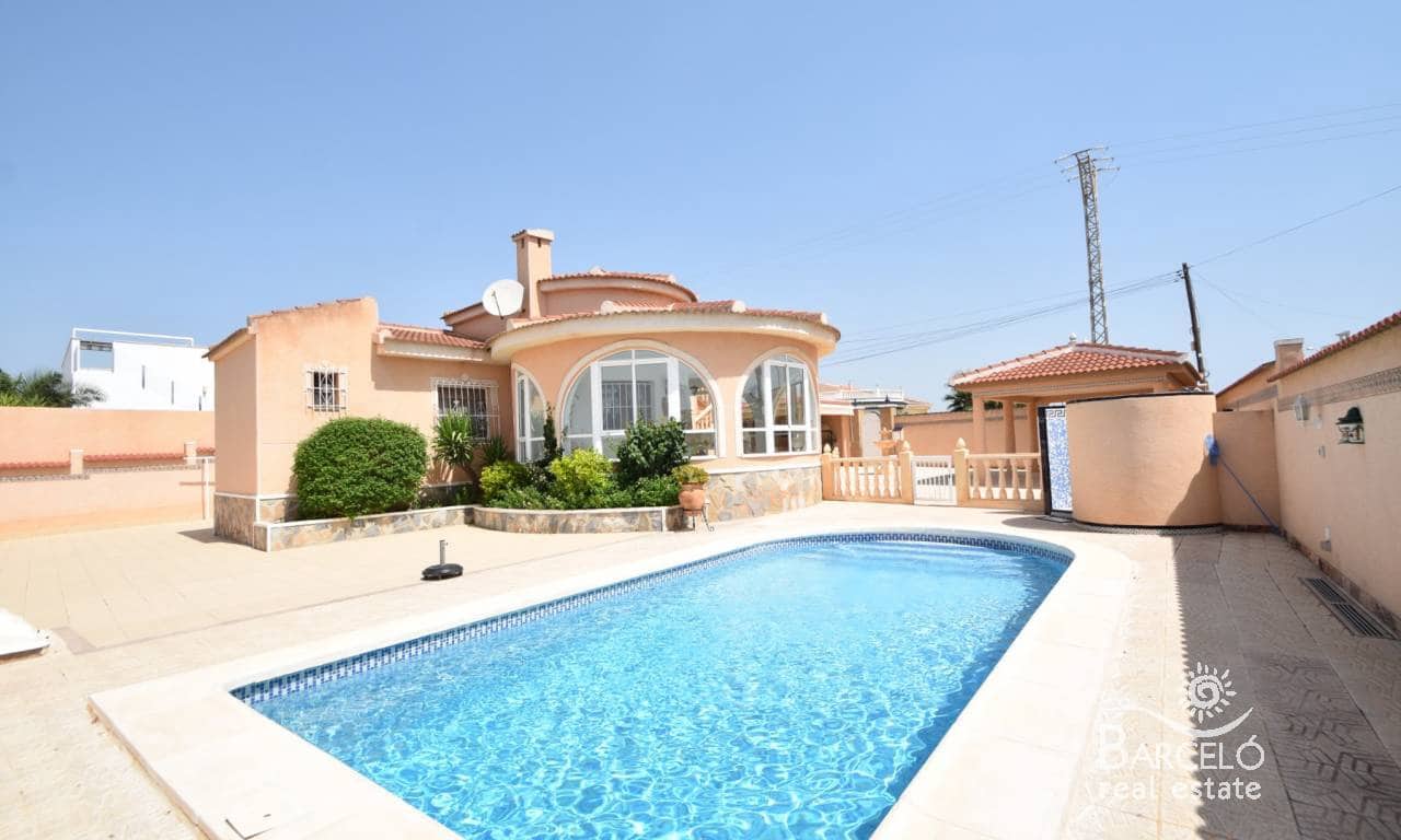 Chalet de 4 habitaciones en Ciudad Quesada en venta con piscina garaje - 395.000 € (Ref: 10012305)