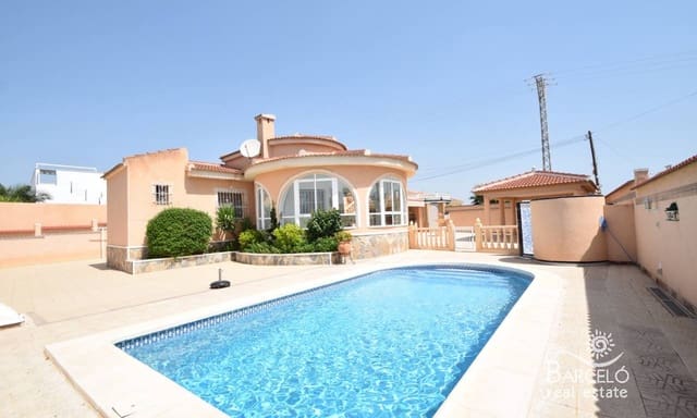 Chalet de 4 habitaciones en Ciudad Quesada, Rojales en venta con piscina garaje - 395.000 € (Ref: 10012305)