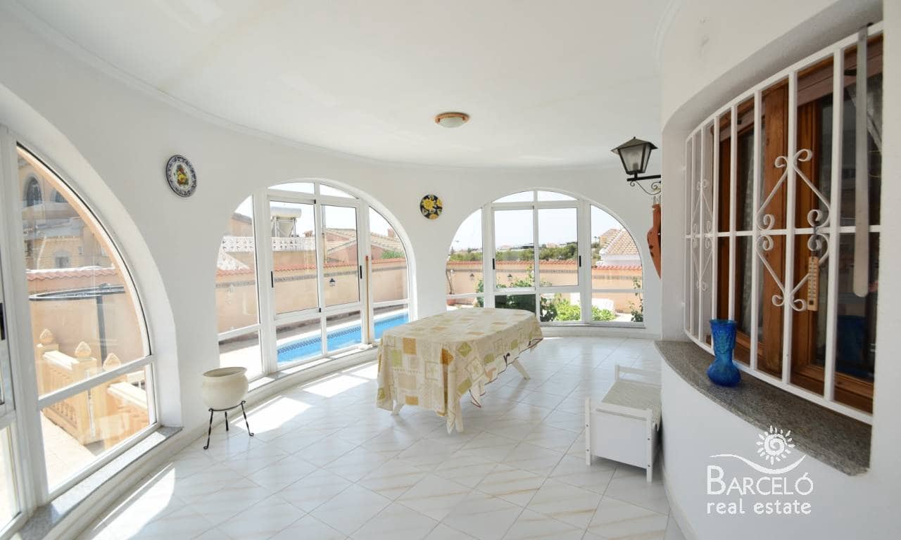 Chalet de 4 habitaciones en Ciudad Quesada en venta con piscina garaje - 395.000 € (Ref: 10012305)