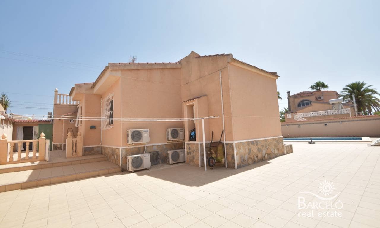 Chalet de 4 habitaciones en Ciudad Quesada en venta con piscina garaje - 395.000 € (Ref: 10012305)