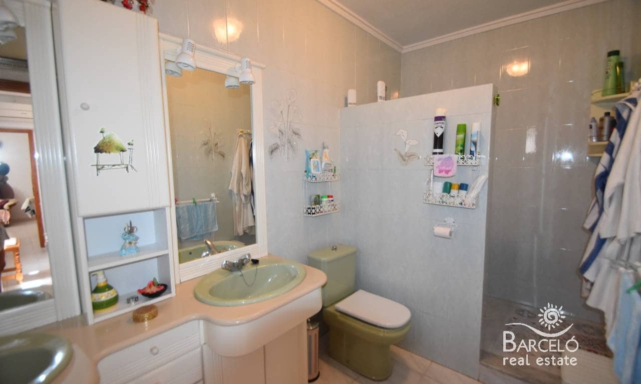 Chalet de 4 habitaciones en Ciudad Quesada en venta con piscina garaje - 395.000 € (Ref: 10012305)