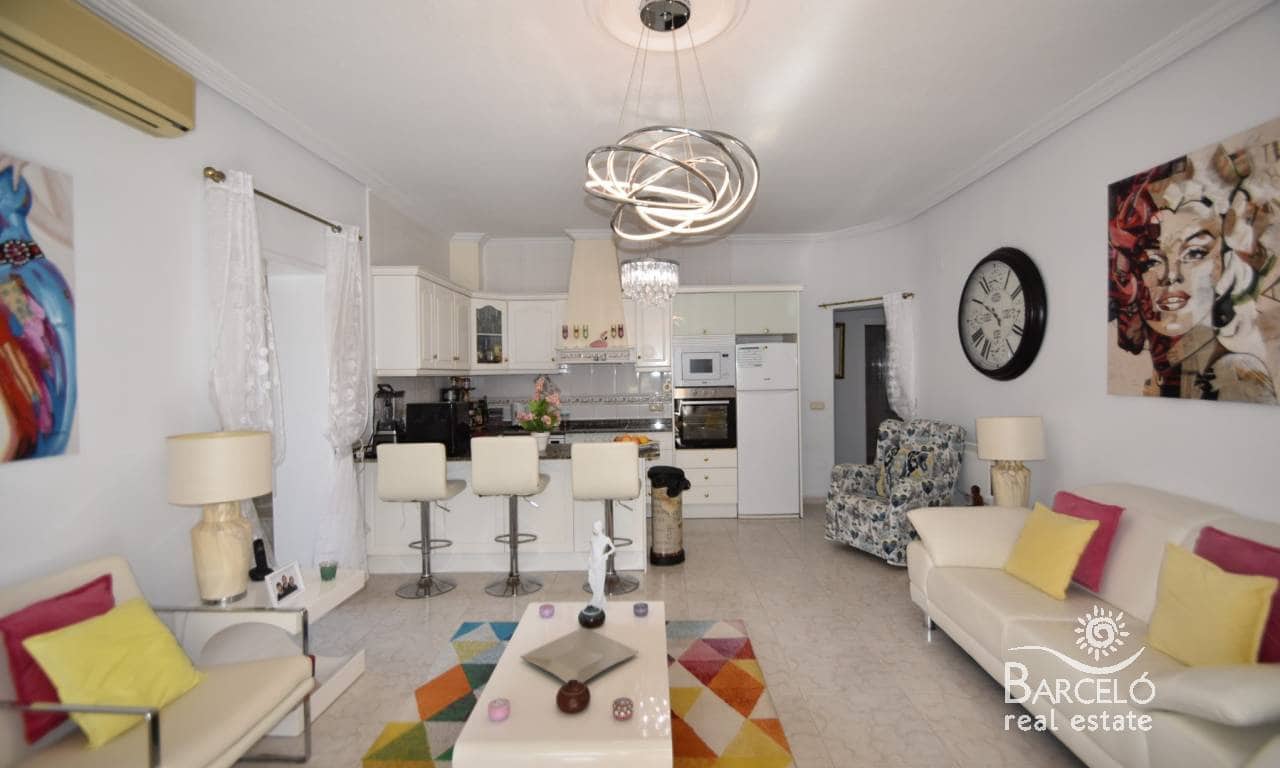 4 sypialnia Willa na sprzedaż w Dona Pepa z basenem garażem - 575 000 € (Ref: 10029708)