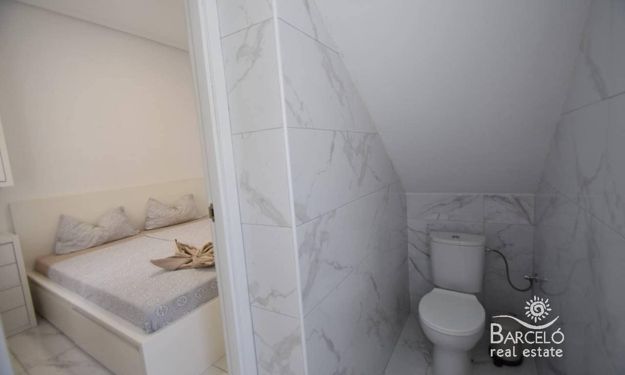 Chalet de 5 habitaciones en Ciudad Quesada en venta con piscina - 295.000 € (Ref: 10120990)