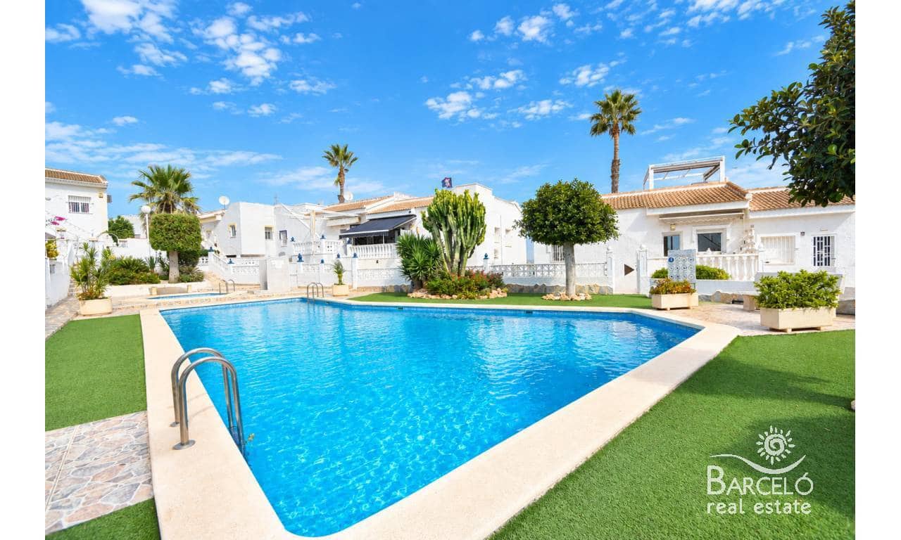 Chalet de 5 habitaciones en Ciudad Quesada en venta con piscina - 295.000 € (Ref: 10120990)