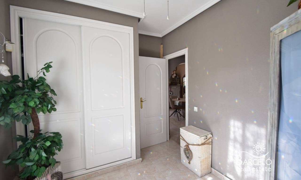 3 slaapkamer Villa te koop in Lo Pepin met zwembad garage - € 378.000 (Ref: 10169420)
