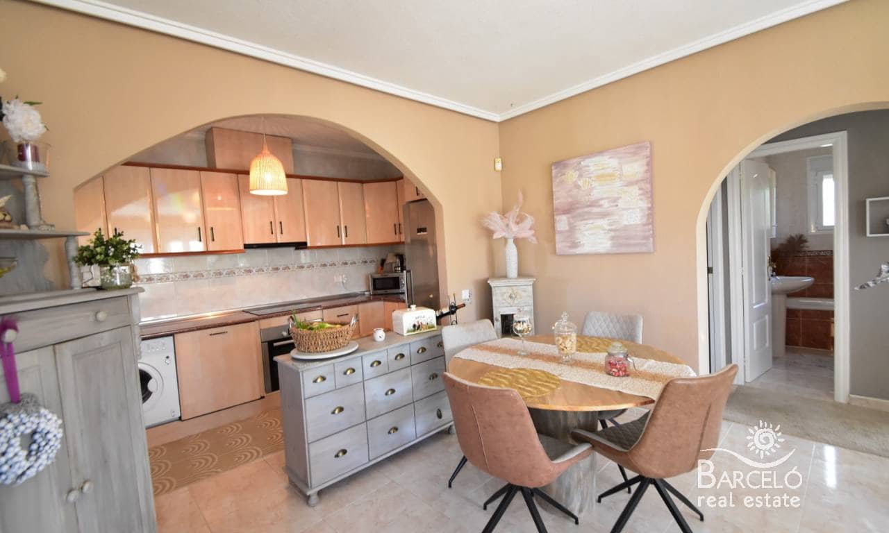 3 slaapkamer Villa te koop in Lo Pepin met zwembad garage - € 378.000 (Ref: 10169420)