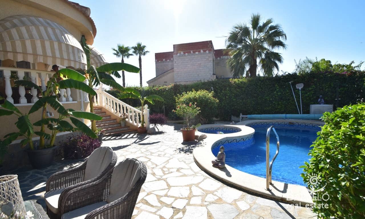 3 slaapkamer Villa te koop in Lo Pepin met zwembad garage - € 378.000 (Ref: 10169420)