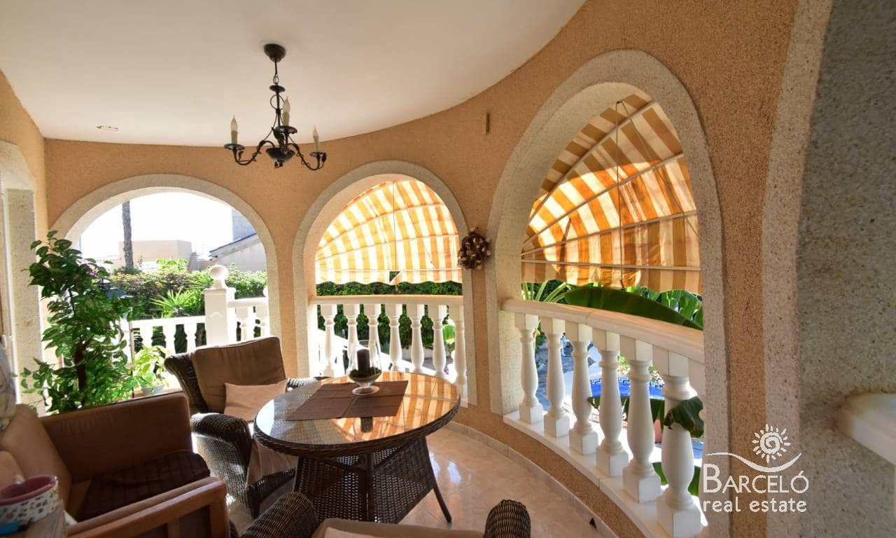 3 slaapkamer Villa te koop in Lo Pepin met zwembad garage - € 378.000 (Ref: 10169420)
