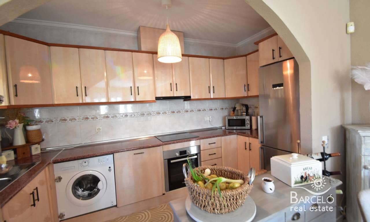 3 slaapkamer Villa te koop in Lo Pepin met zwembad garage - € 378.000 (Ref: 10169420)
