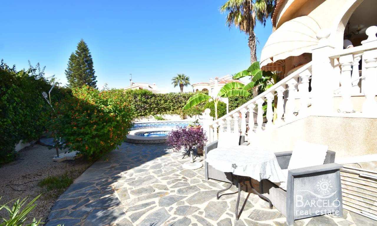 3 slaapkamer Villa te koop in Lo Pepin met zwembad garage - € 378.000 (Ref: 10169420)
