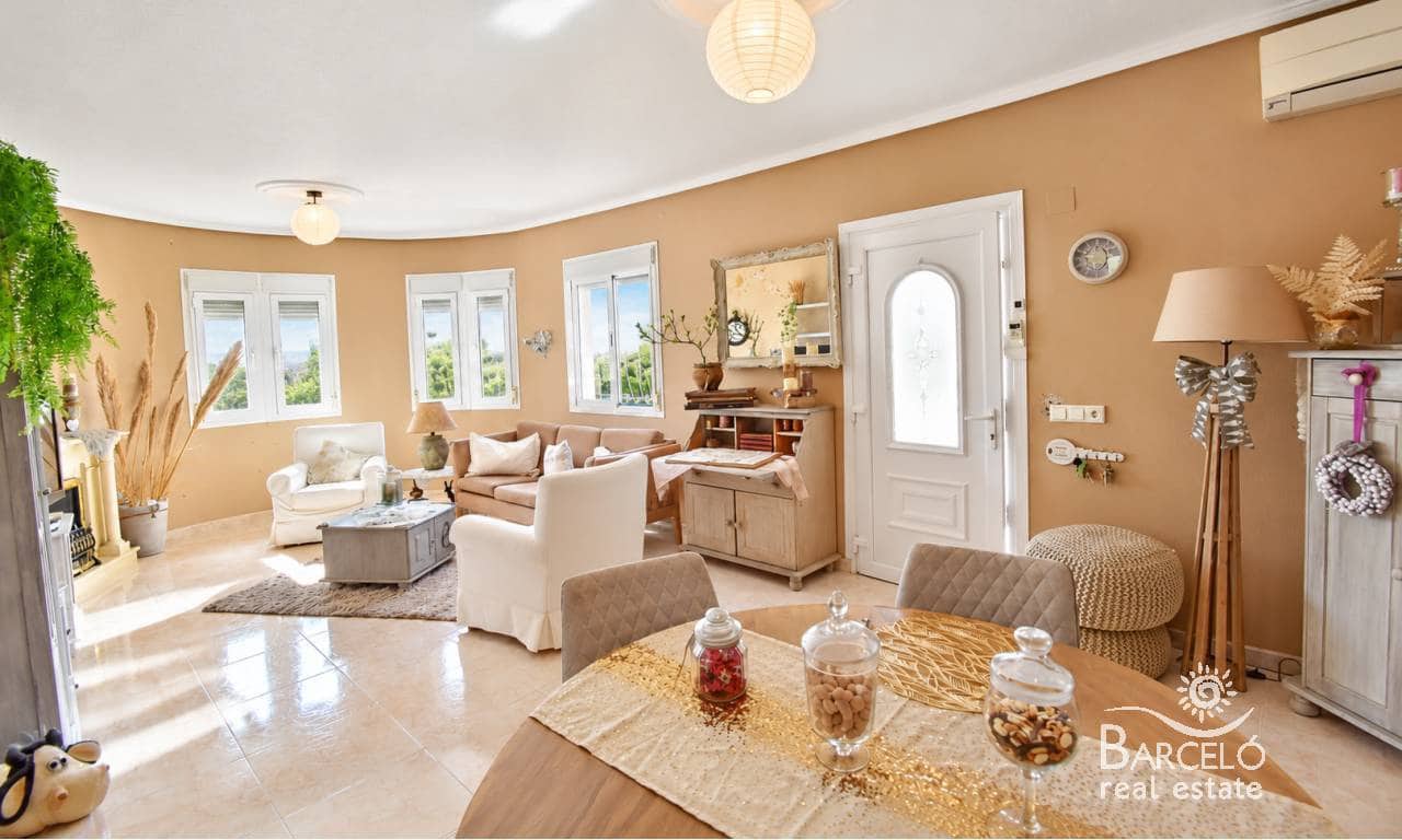 3 slaapkamer Villa te koop in Lo Pepin met zwembad garage - € 378.000 (Ref: 10169420)