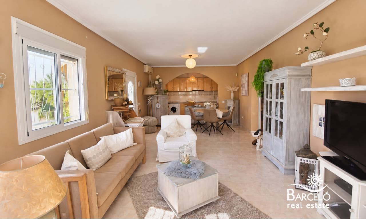 3 slaapkamer Villa te koop in Lo Pepin met zwembad garage - € 378.000 (Ref: 10169420)