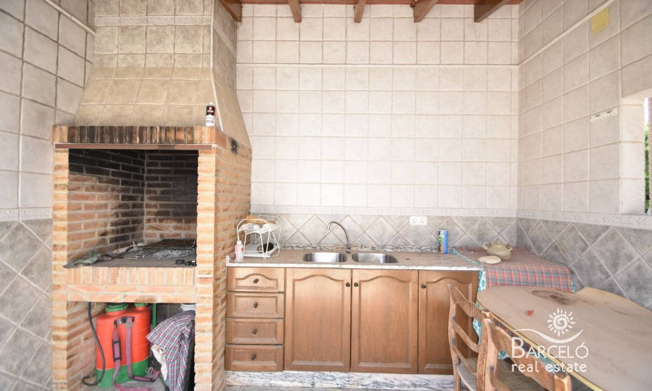 4 soveværelse Finca/Landehus til salg i Elche / Elx med swimmingpool garage - € 375.000 (Ref: 4691046)