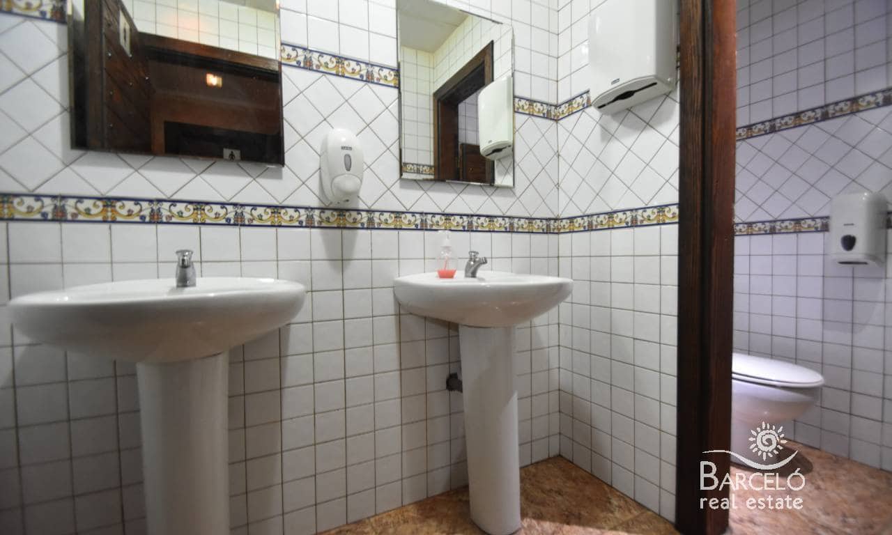 Erhverv til salg i Los Palacios - € 650.000 (Ref: 4922449)