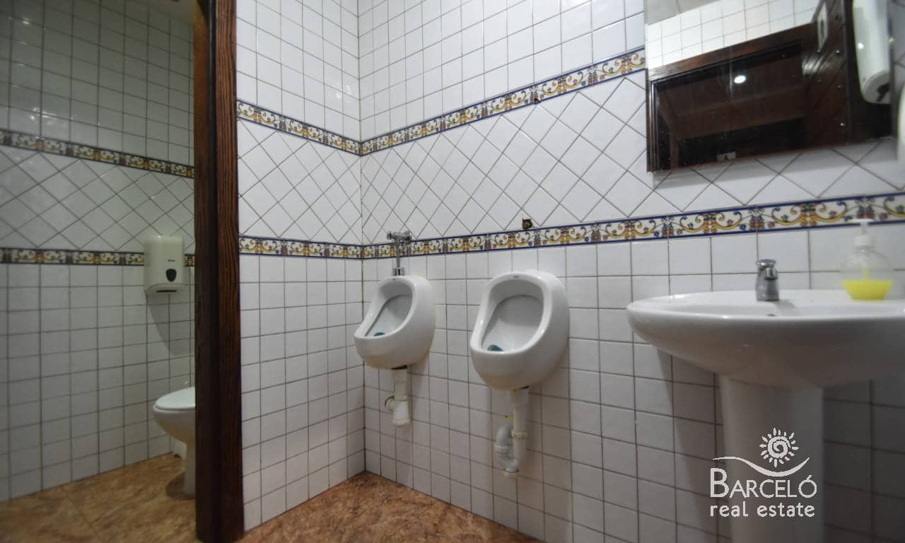 Erhverv til salg i Los Palacios - € 650.000 (Ref: 4922449)