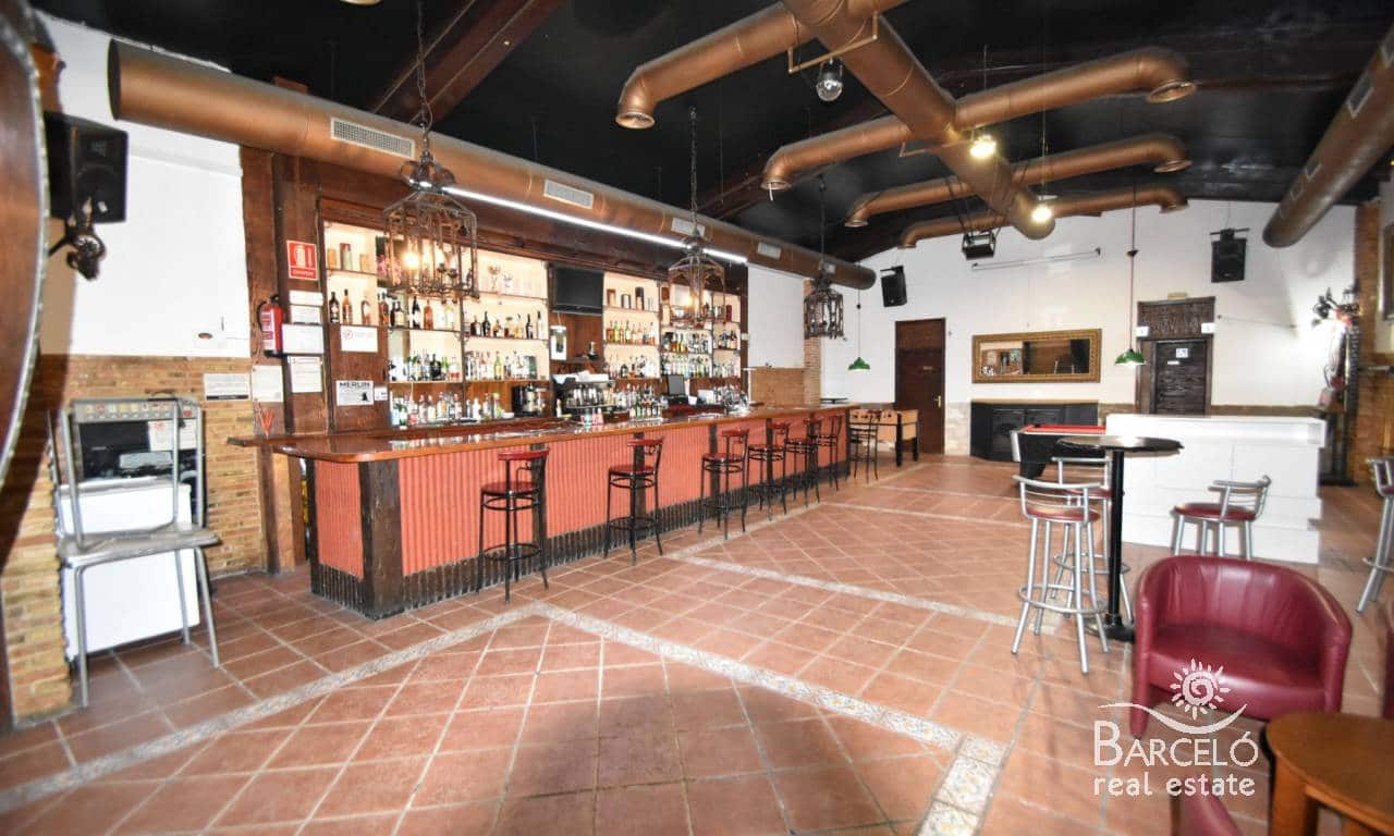 Erhverv til salg i Los Palacios - € 650.000 (Ref: 4922449)