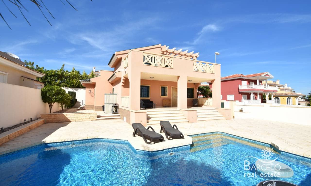 4 Zimmer Villa zu verkaufen in Ciudad Quesada mit Pool - 520.000 € (Ref: 4922464)