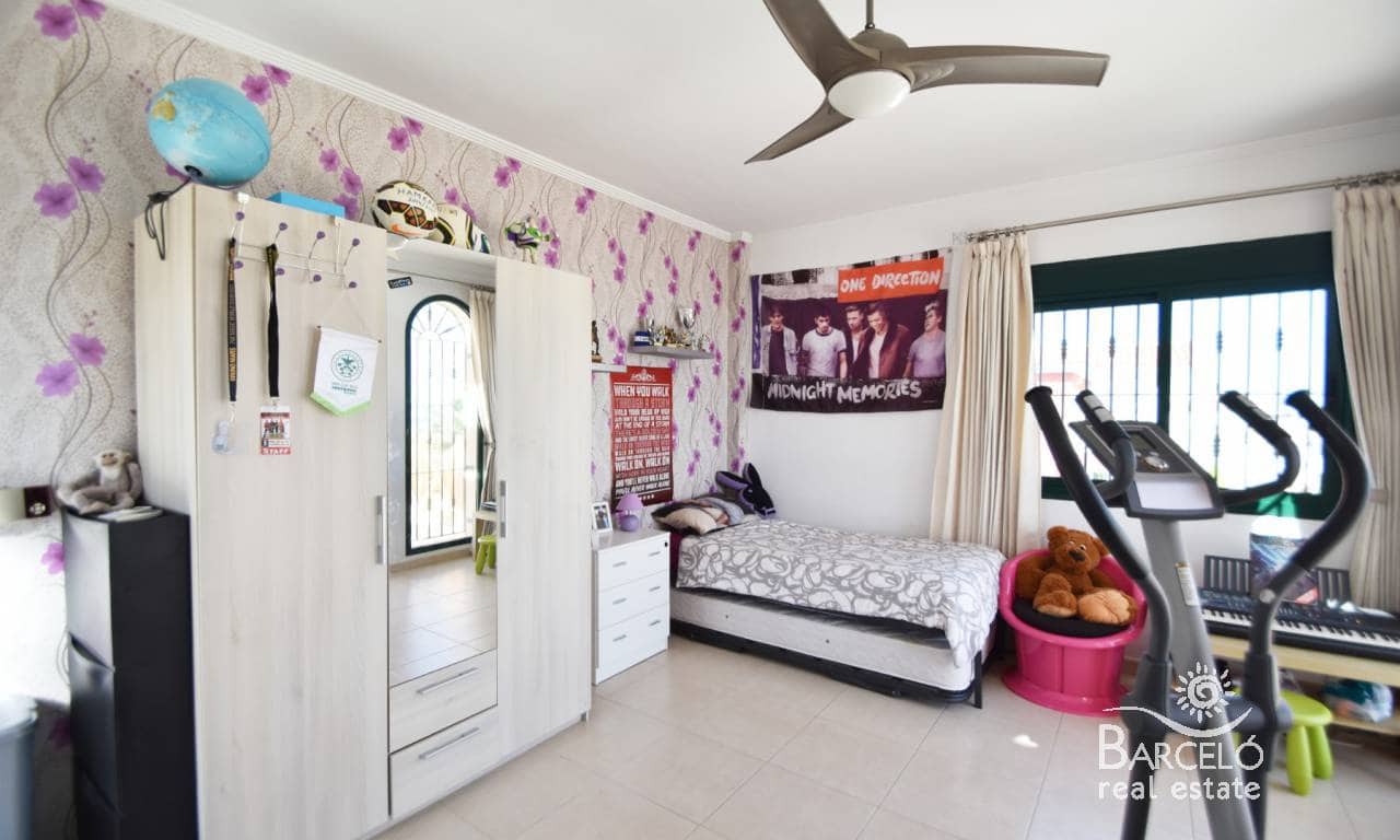 4 Zimmer Villa zu verkaufen in Ciudad Quesada mit Pool - 520.000 € (Ref: 4922464)