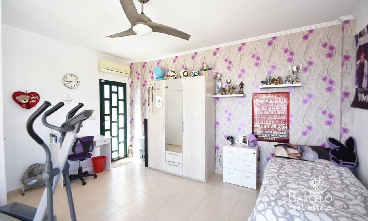 4 Zimmer Villa zu verkaufen in Ciudad Quesada mit Pool - 520.000 € (Ref: 4922464)