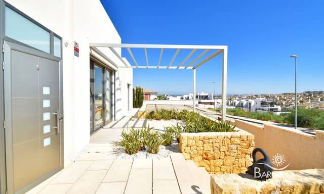 3 bedroom Villa for sale in Benijófar with pool - € 540,000 (Ref: 5565835)