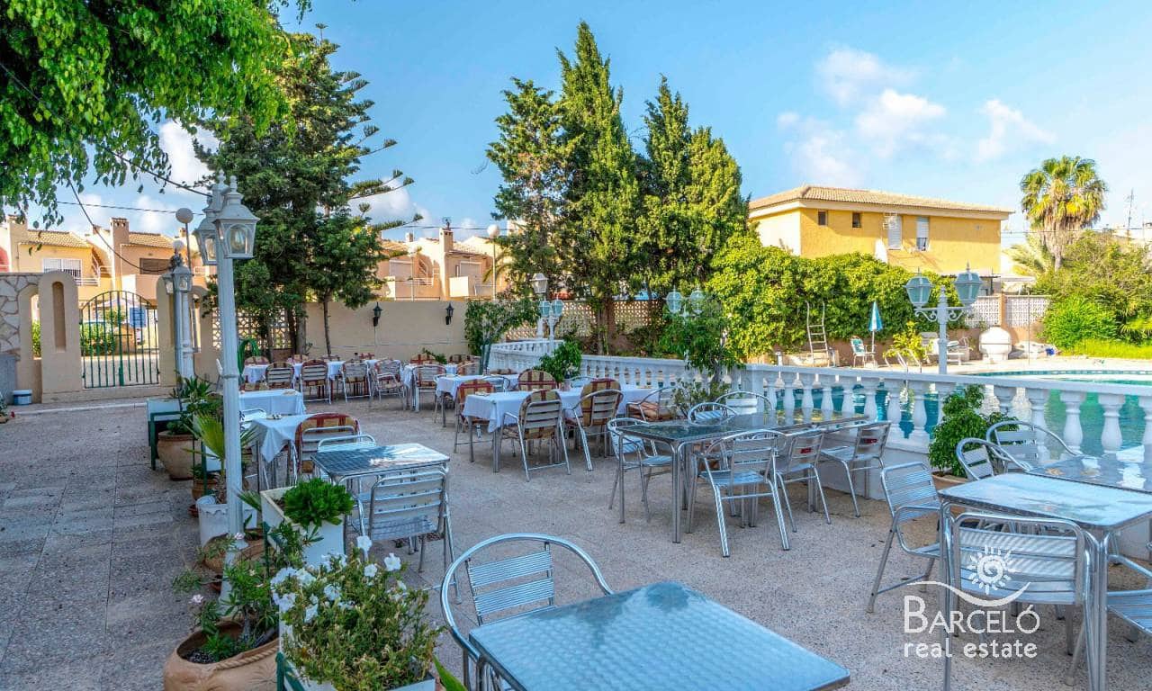 Erhverv til salg i Torrevieja med swimmingpool - € 700.000 (Ref: 6258194)