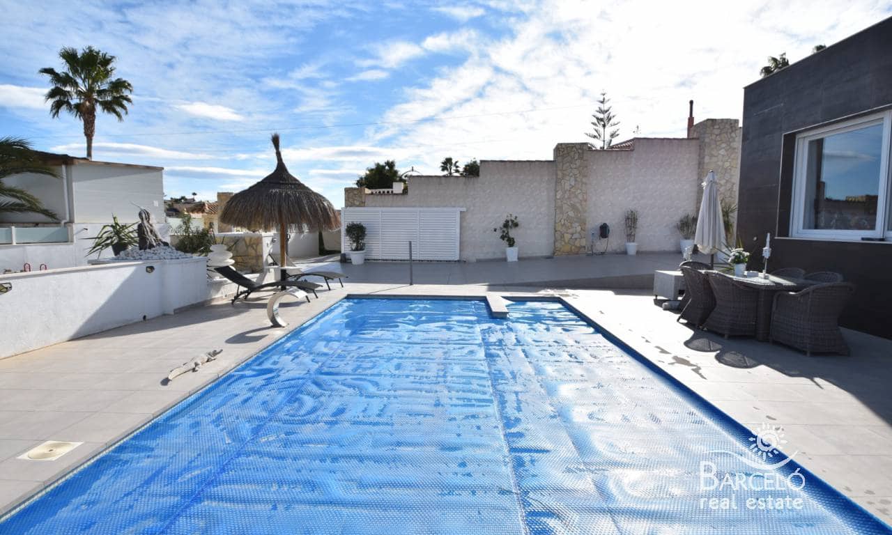 5 sypialnia Willa na sprzedaż w Ciudad Quesada z basenem garażem - 625 000 € (Ref: 6480485)