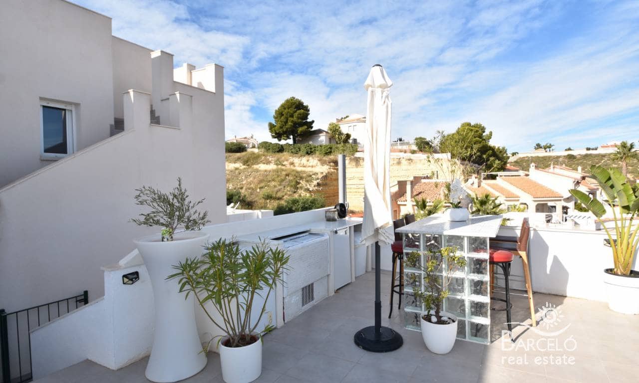 5 sypialnia Willa na sprzedaż w Ciudad Quesada z basenem garażem - 625 000 € (Ref: 6480485)