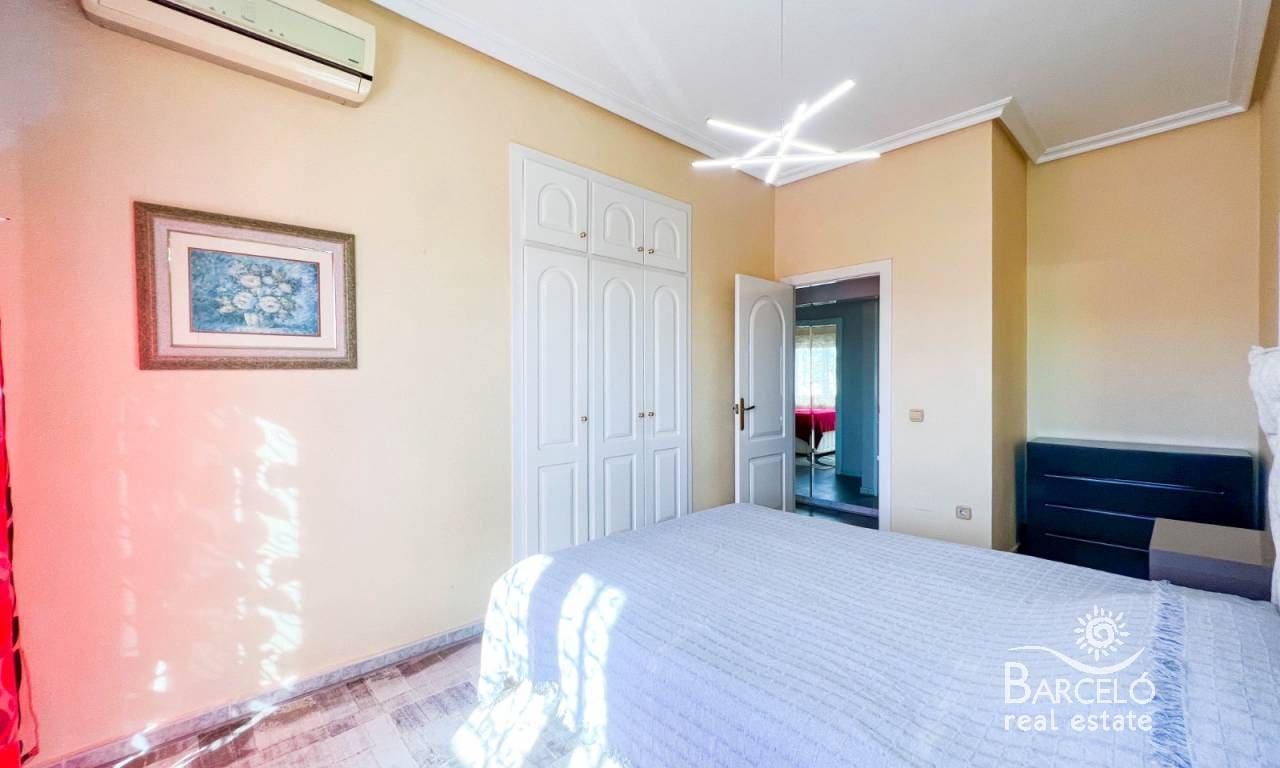 5 soverom Villa til salgs i Dona Pepa med svømmebasseng garasje - € 599 900 (Ref: 7464052)