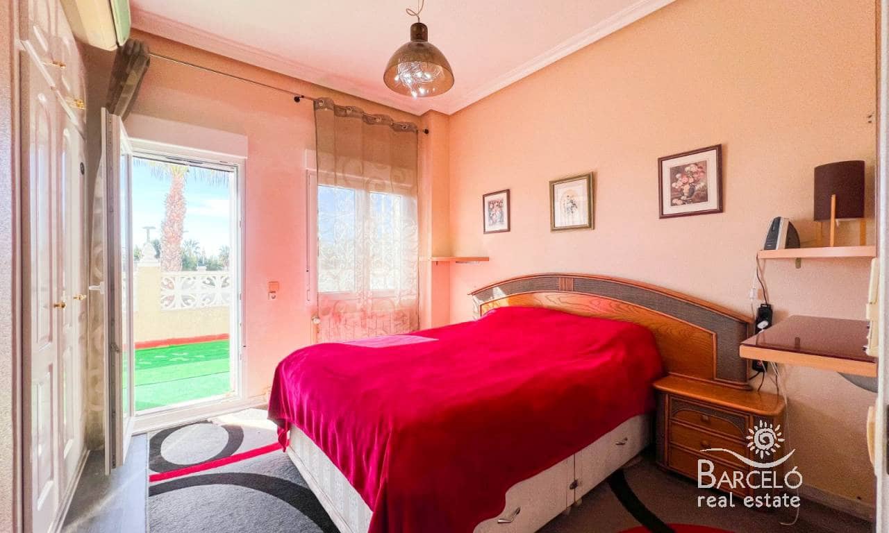 5 soverom Villa til salgs i Dona Pepa med svømmebasseng garasje - € 599 900 (Ref: 7464052)