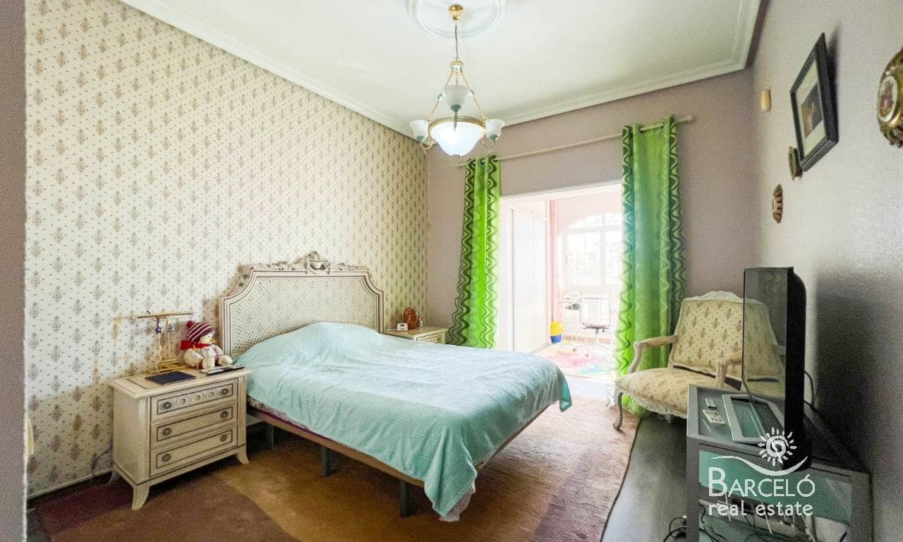 5 soverom Villa til salgs i Dona Pepa med svømmebasseng garasje - € 599 900 (Ref: 7464052)