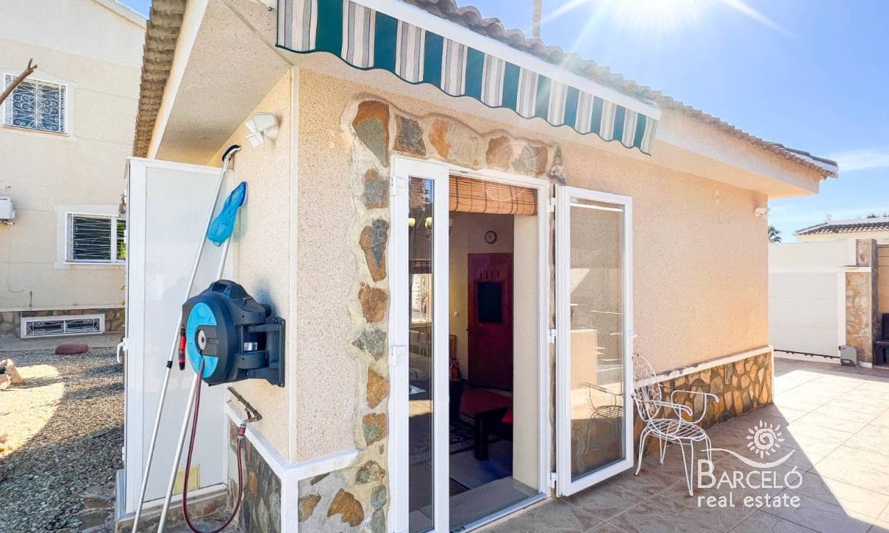 5 soverom Villa til salgs i Dona Pepa med svømmebasseng garasje - € 599 900 (Ref: 7464052)