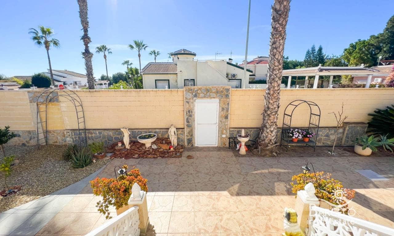 5 soverom Villa til salgs i Dona Pepa med svømmebasseng garasje - € 599 900 (Ref: 7464052)