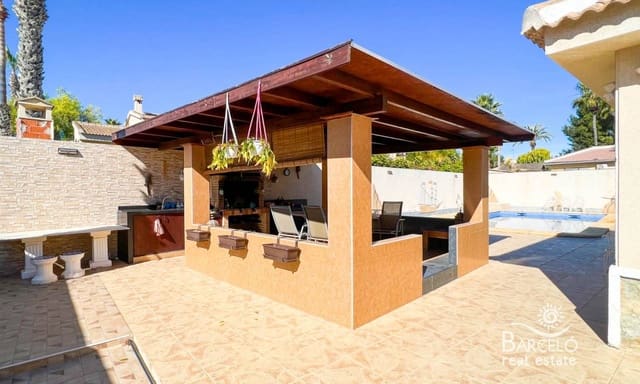 5 soverom Villa til salgs i Doña Pepa, Rojales med svømmebasseng garasje - € 599 900 (Ref: 7464052)