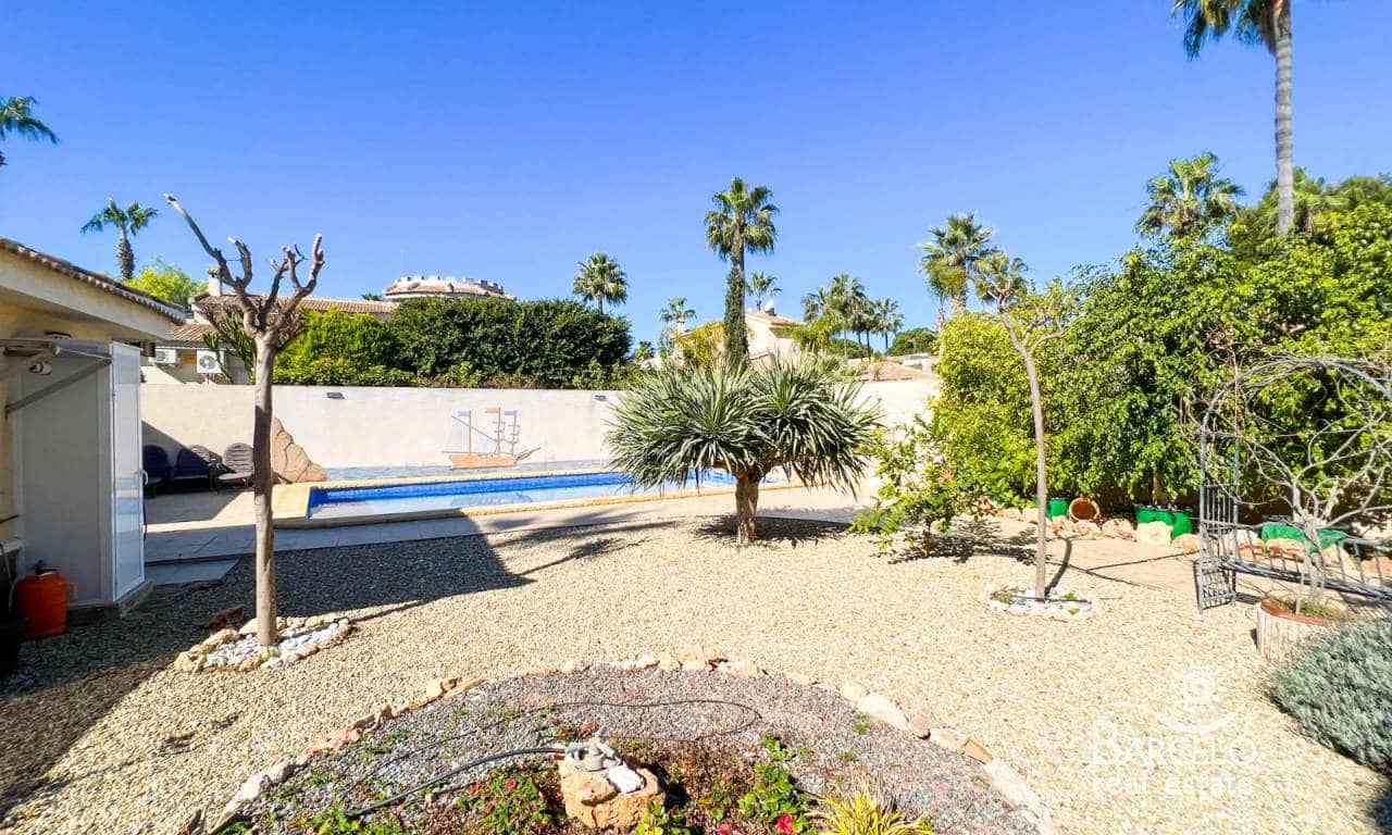 5 soverom Villa til salgs i Dona Pepa med svømmebasseng garasje - € 599 900 (Ref: 7464052)