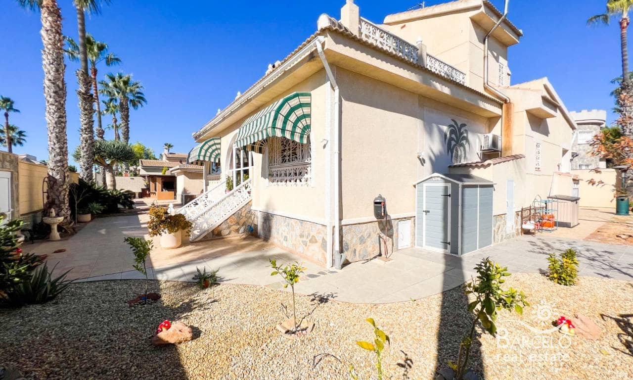 5 soverom Villa til salgs i Dona Pepa med svømmebasseng garasje - € 599 900 (Ref: 7464052)