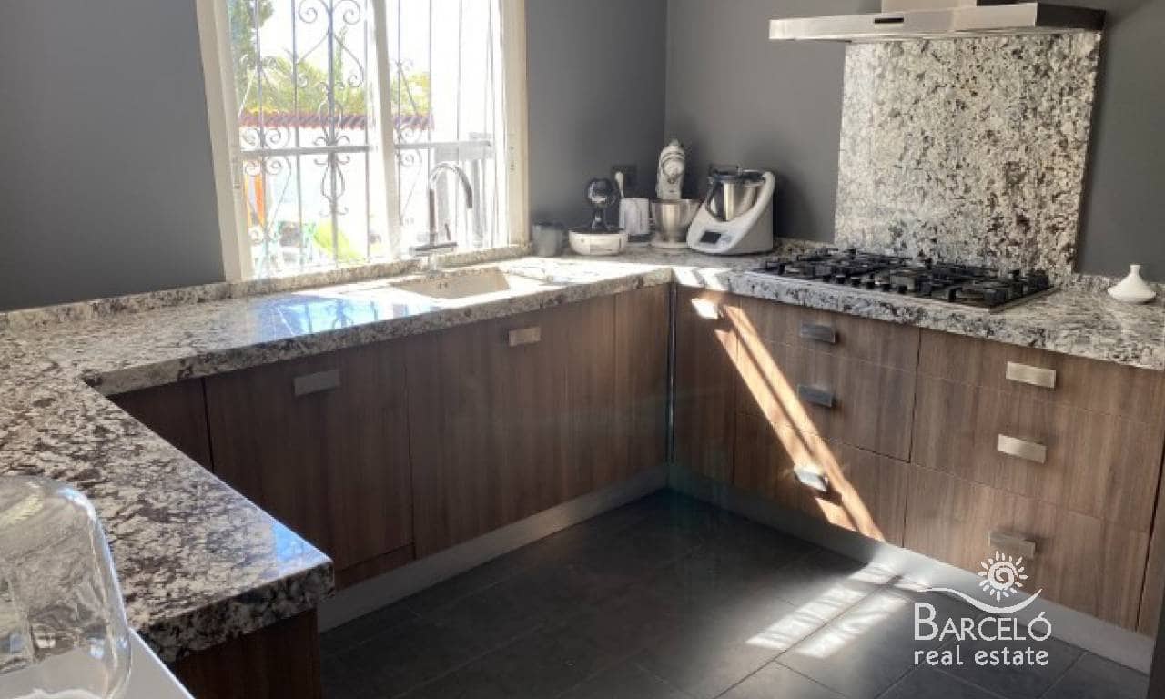 5 sypialnia Willa na sprzedaż w Ciudad Quesada z basenem garażem - 530 000 € (Ref: 8031848)