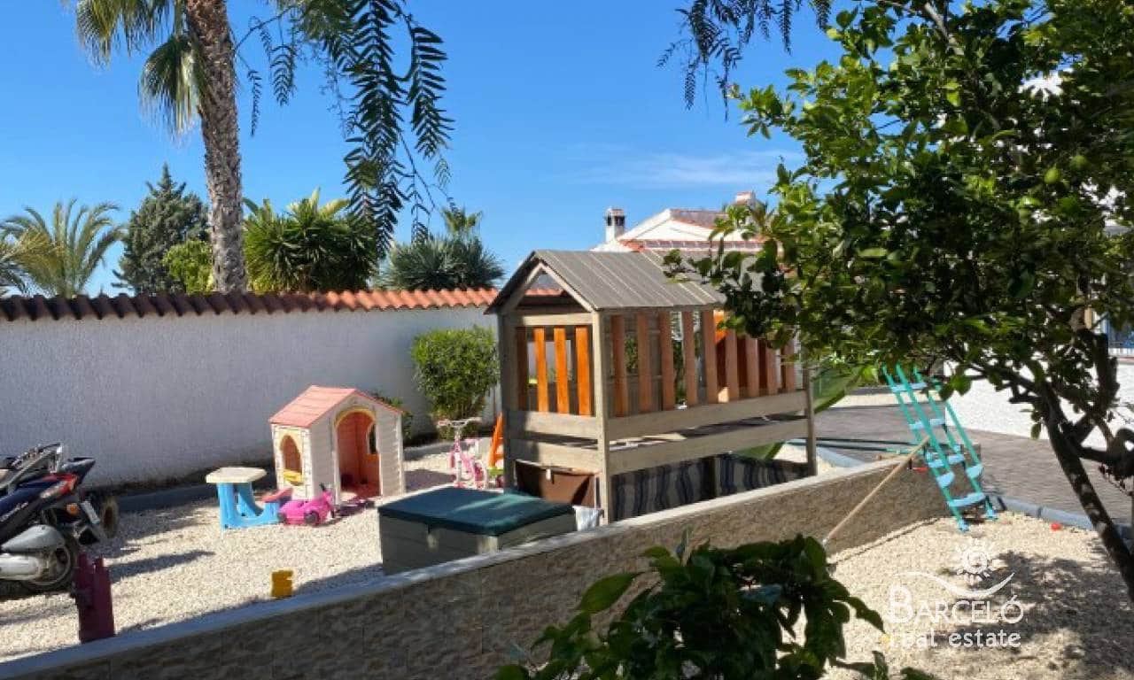 5 sypialnia Willa na sprzedaż w Ciudad Quesada z basenem garażem - 530 000 € (Ref: 8031848)