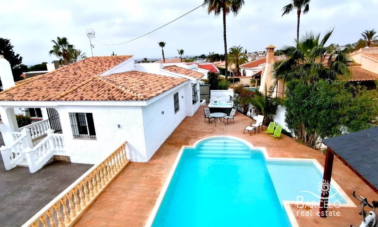 5 sypialnia Willa na sprzedaż w Ciudad Quesada z basenem garażem - 530 000 € (Ref: 8031848)