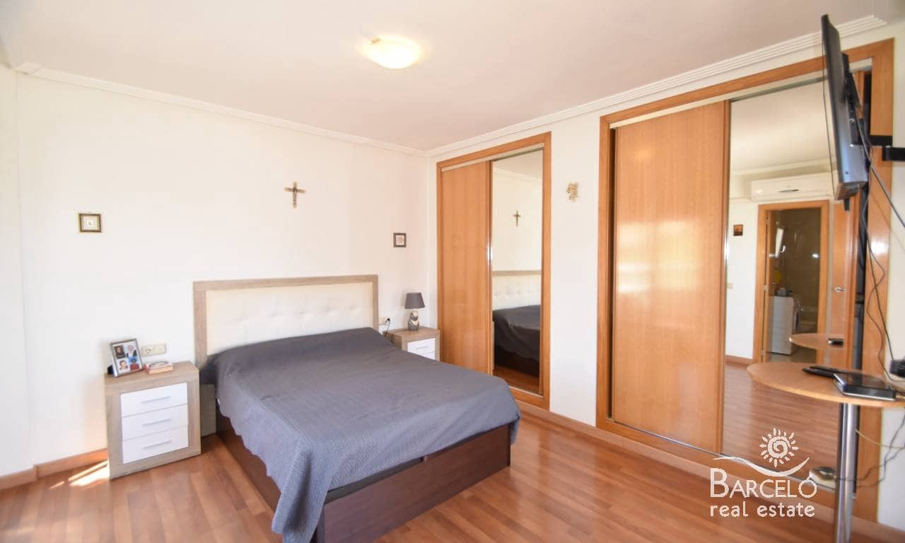 3 soverom Villa til salgs i Ciudad Quesada med svømmebasseng garasje - € 299 000 (Ref: 8247290)