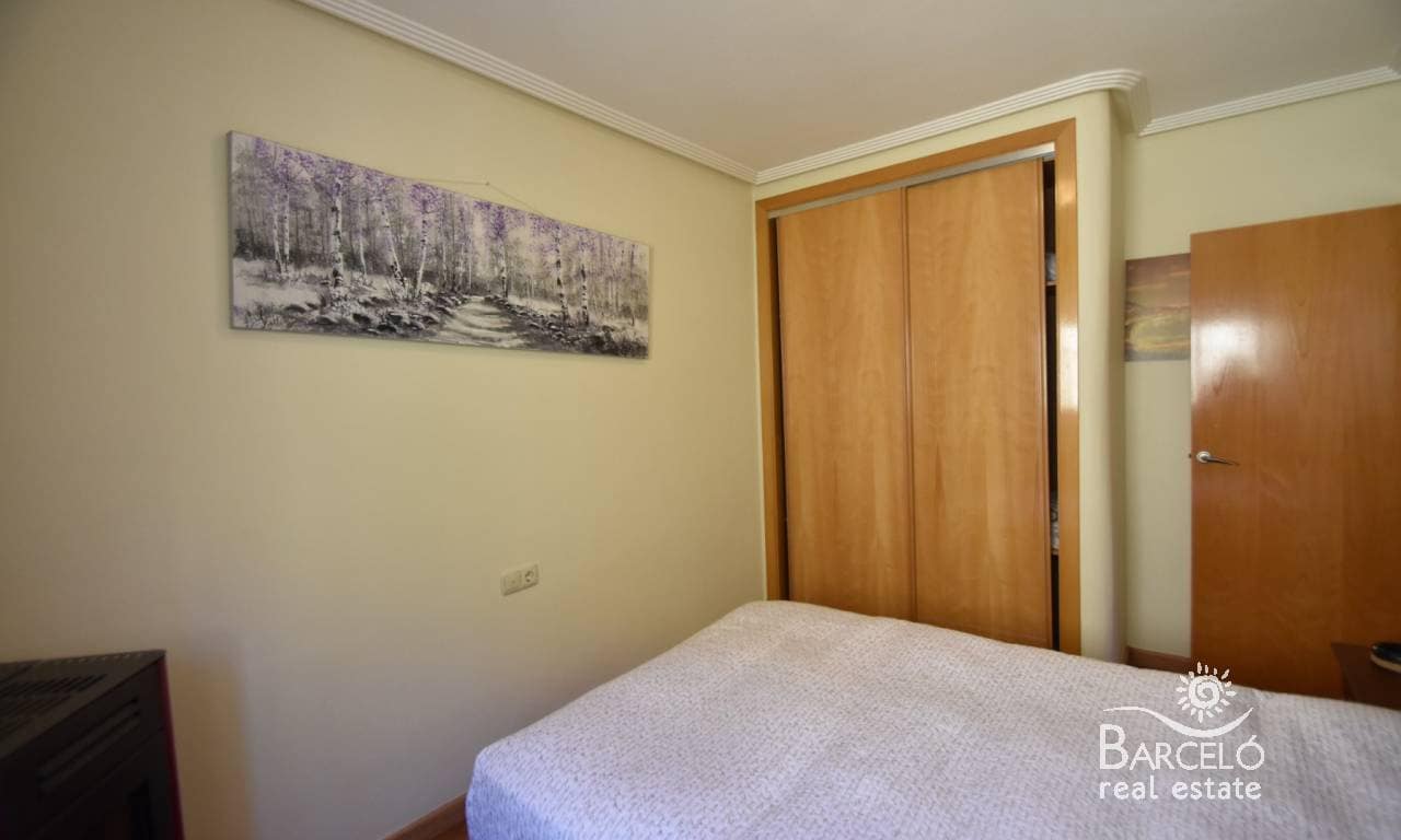 3 soverom Villa til salgs i Ciudad Quesada med svømmebasseng garasje - € 299 000 (Ref: 8247290)