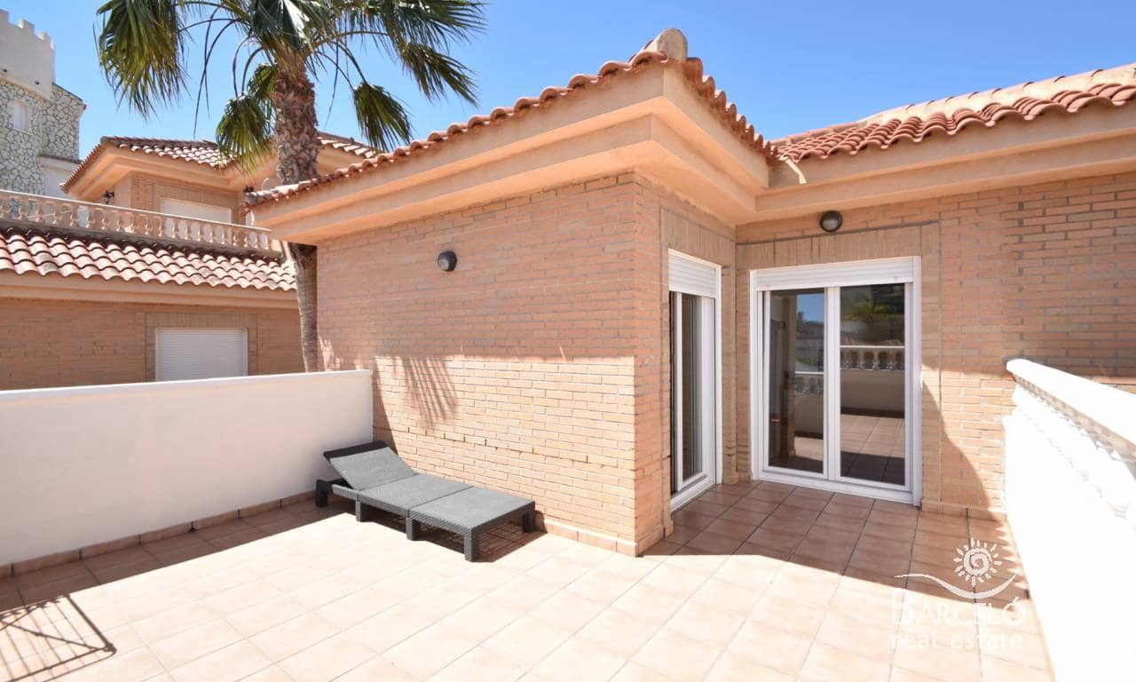 3 soverom Villa til salgs i Ciudad Quesada med svømmebasseng garasje - € 299 000 (Ref: 8247290)