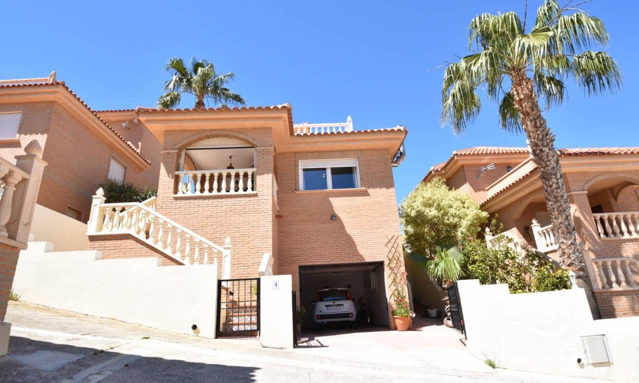 3 soverom Villa til salgs i Ciudad Quesada med svømmebasseng garasje - € 299 000 (Ref: 8247290)