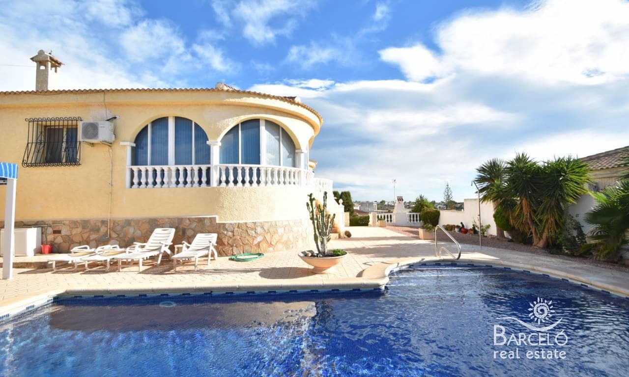 5 soverom Villa til salgs i Ciudad Quesada med svømmebasseng garasje - € 680 000 (Ref: 8657632)