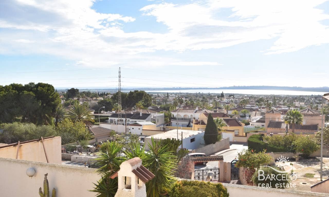 5 soverom Villa til salgs i Ciudad Quesada med svømmebasseng garasje - € 680 000 (Ref: 8657632)