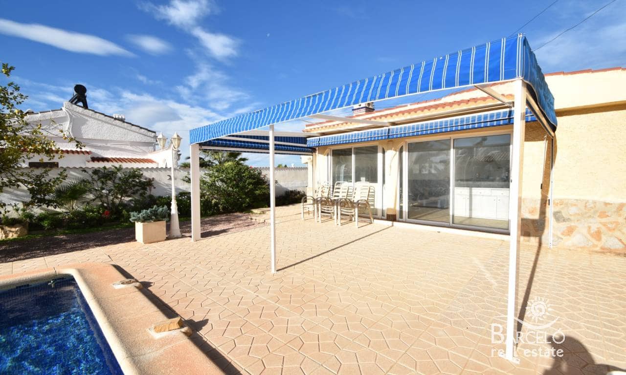 5 soverom Villa til salgs i Ciudad Quesada med svømmebasseng garasje - € 680 000 (Ref: 8657632)