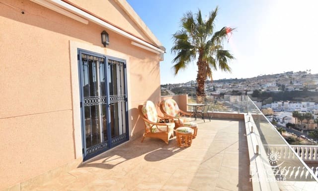 5 soverom Villa til salgs i Ciudad Quesada, Rojales med svømmebasseng garasje - € 625 000 (Ref: 8788789)