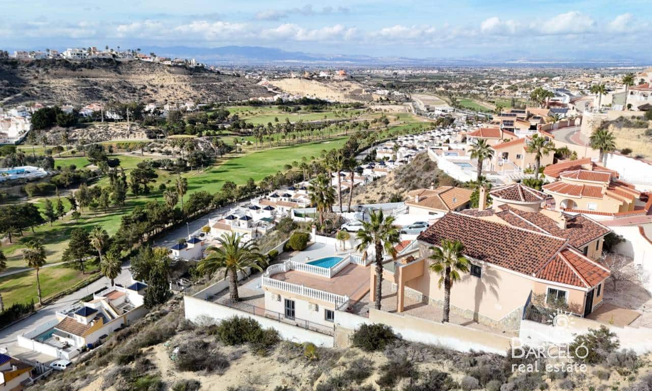 5 bedroom Villa for sale in Ciudad Quesada with pool garage - € 615,000 (Ref: 8788789)