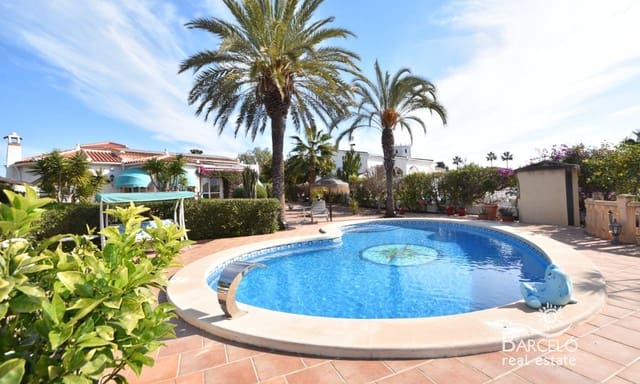 3 bedroom Villa for sale in Ciudad Quesada, Rojales with pool garage - € 669,500 (Ref: 8790147)